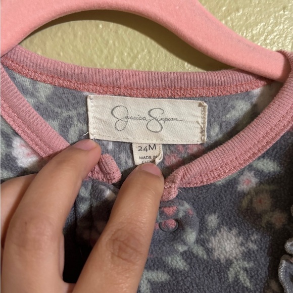 Pajamas Bundle once pieces  24 M
1 carters  2 Jessica simpson - Picture 8 of 12